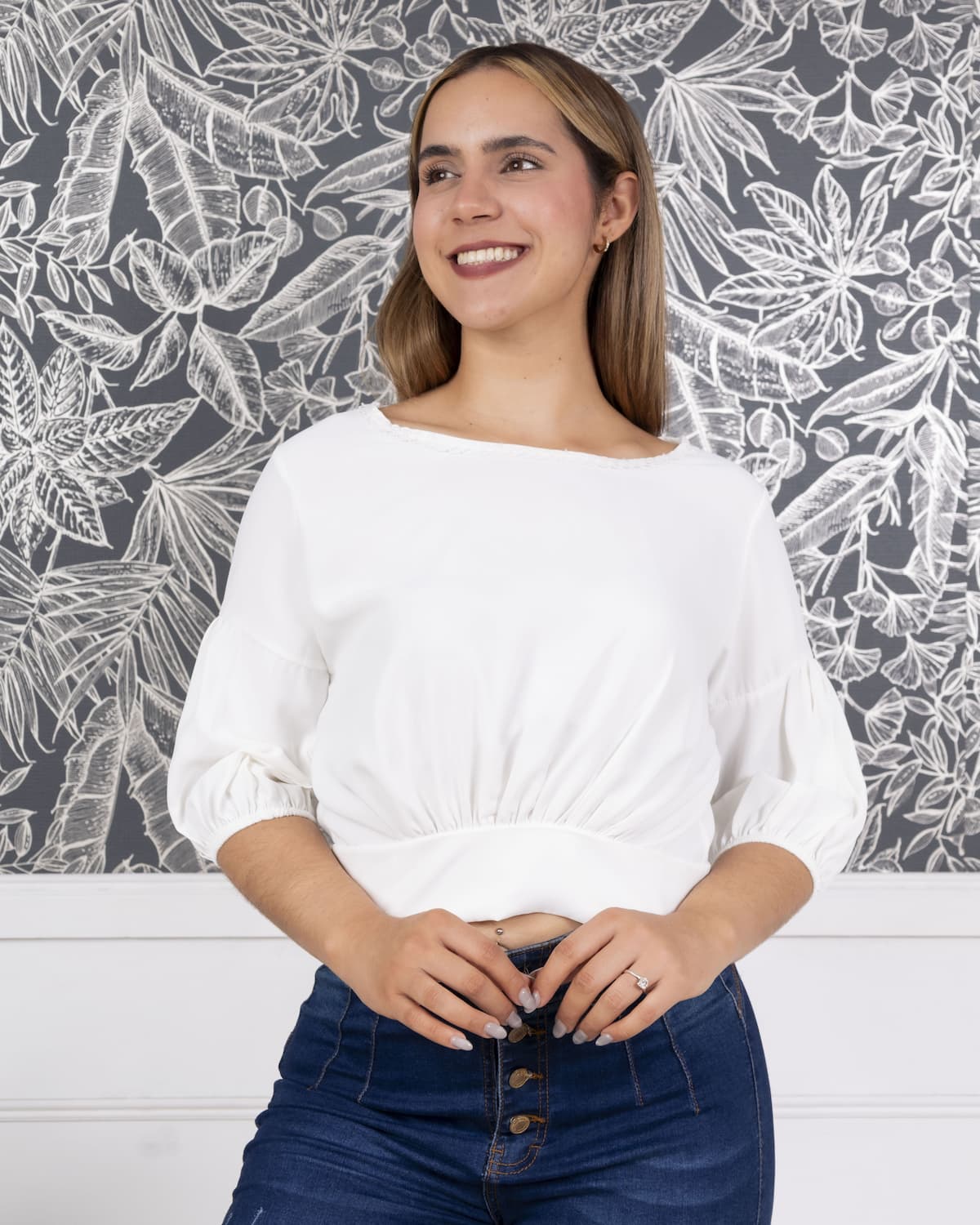 blusa sofia en seda mate-amarre posterior y corte entallado